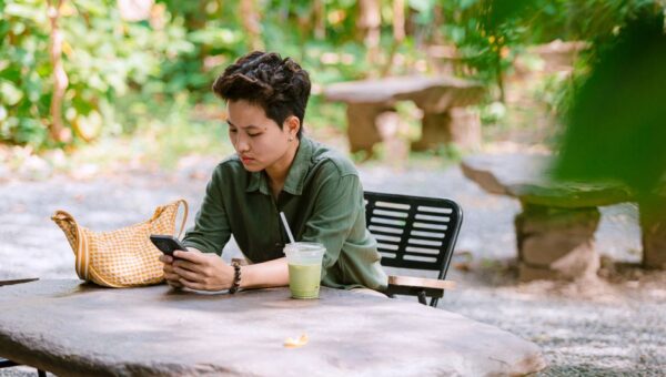 The 2026 Guide to Mastering Digital Detox: Reclaiming Your Life in a Hyper-Connected World